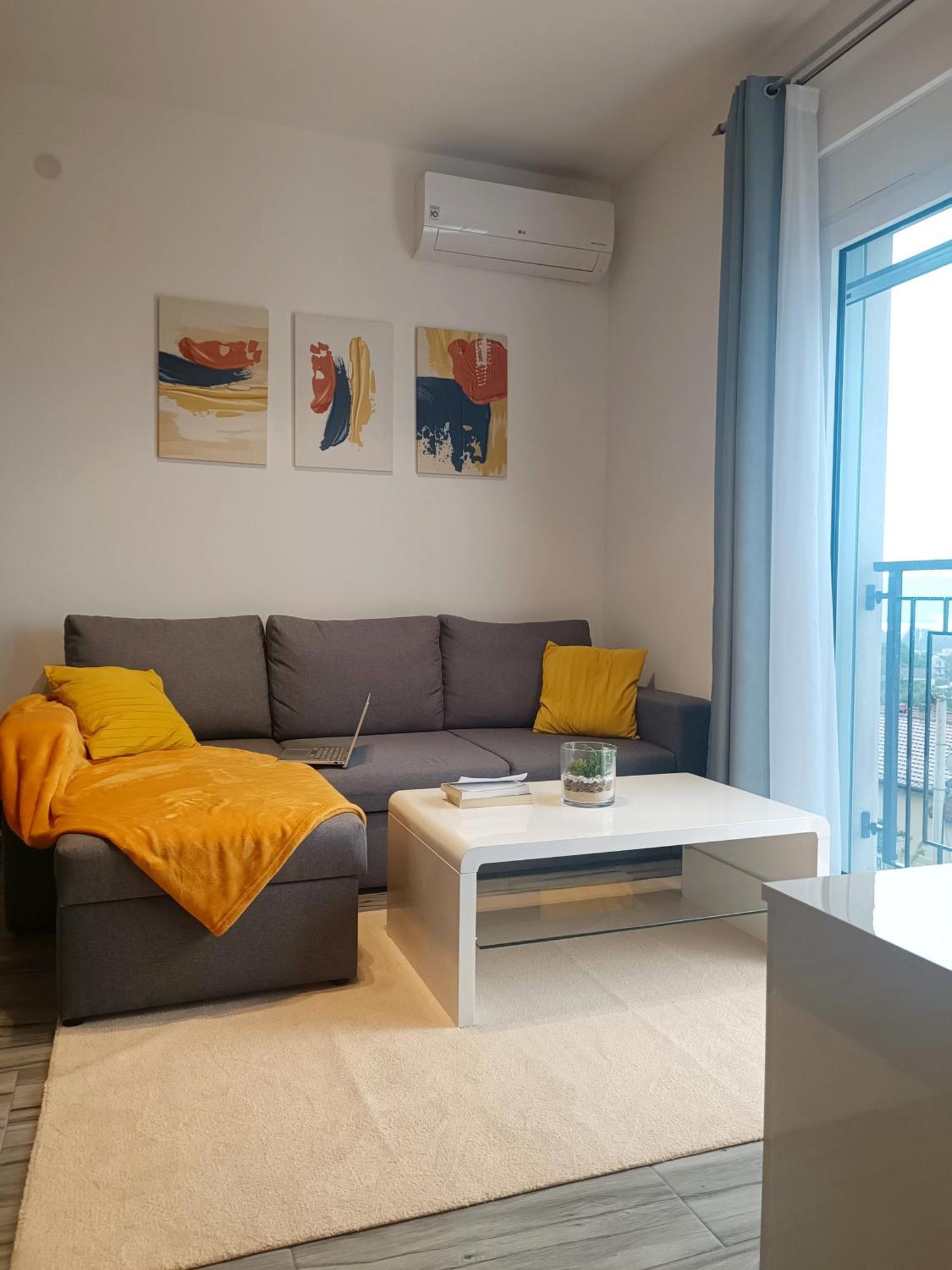 Eden Apartments Тиват Экстерьер фото