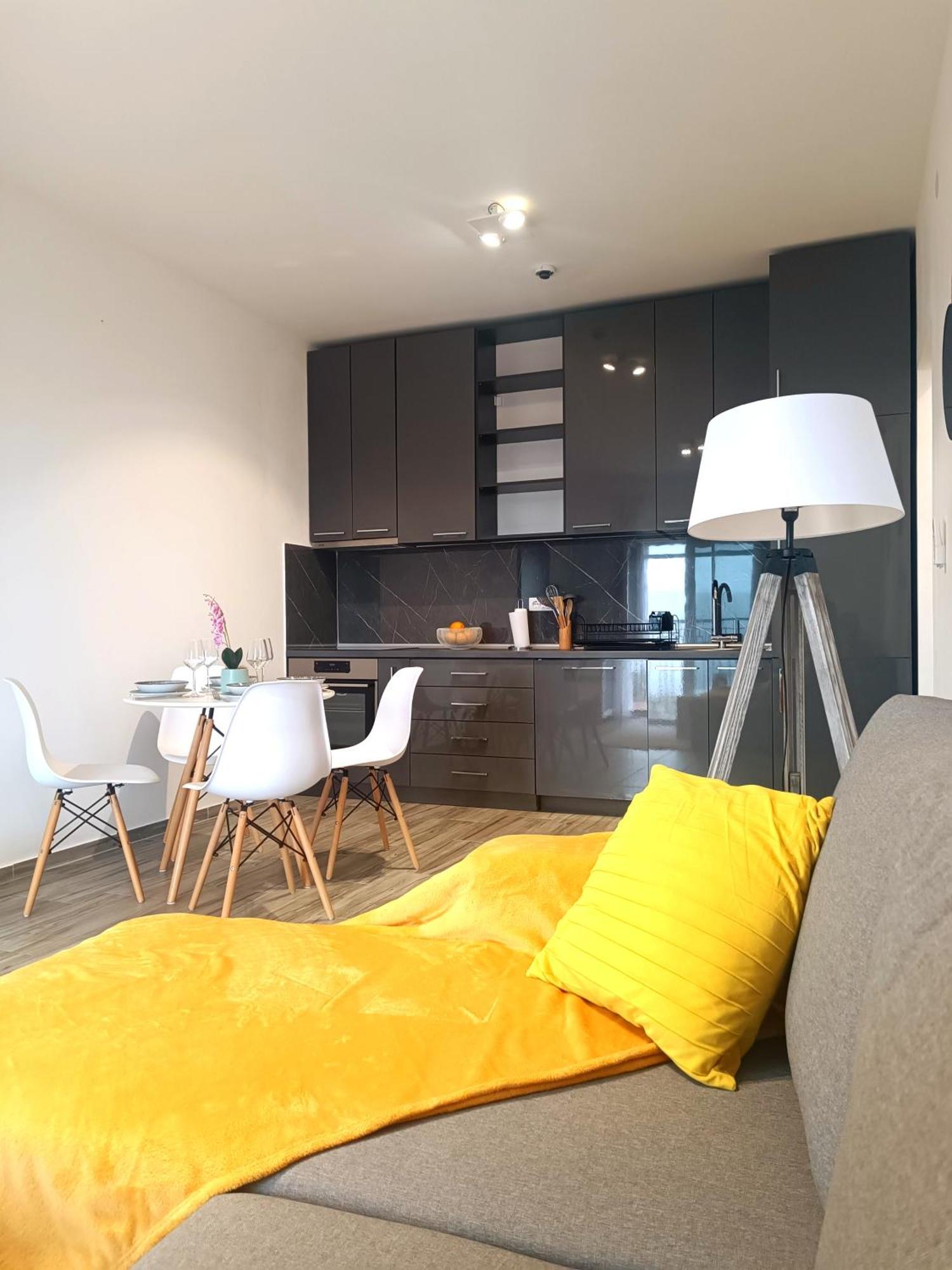 Eden Apartments Тиват Экстерьер фото